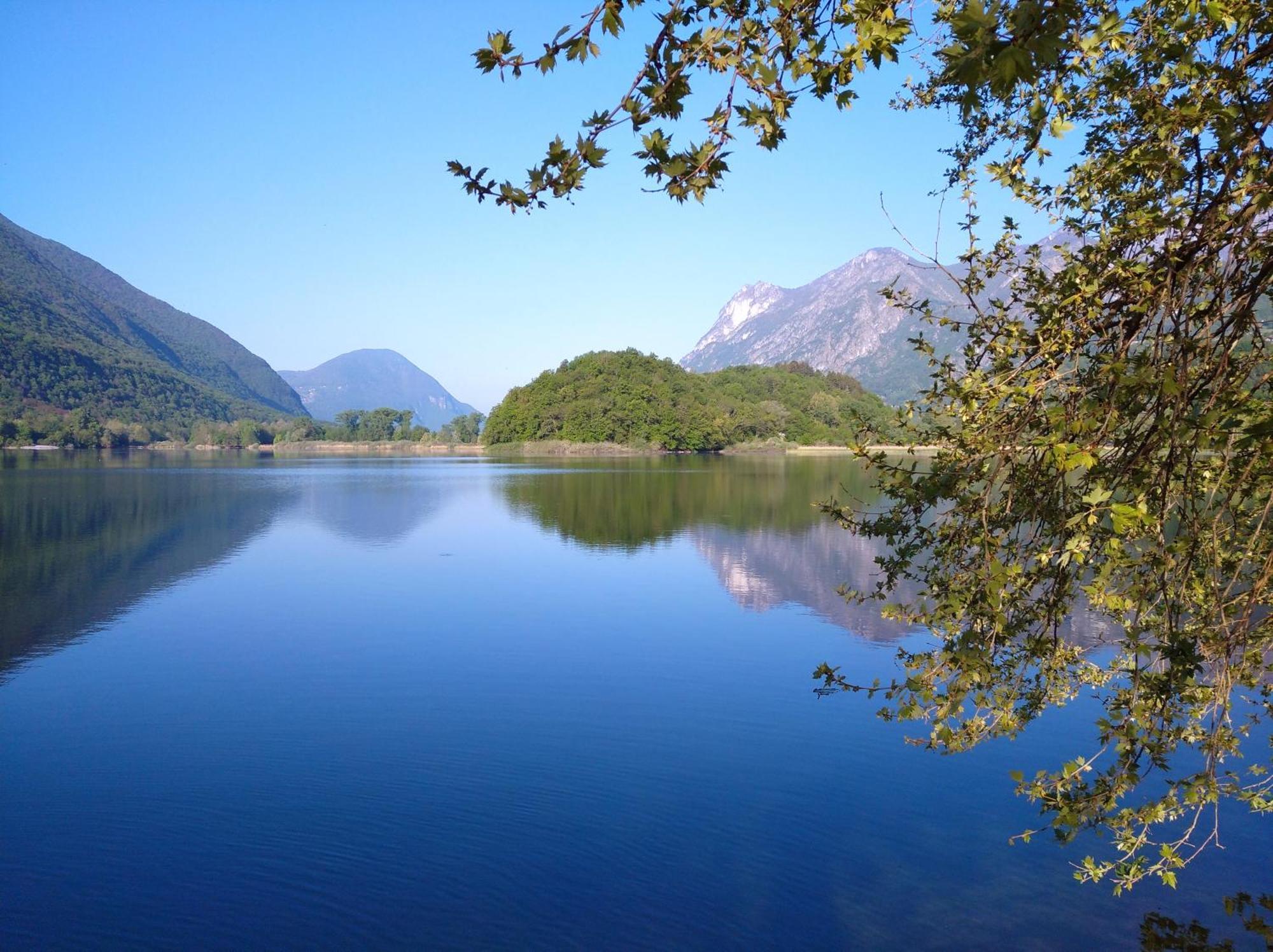 Villaggio Turistico Il Lago Dorato Carlazzo Eksteriør bilde
