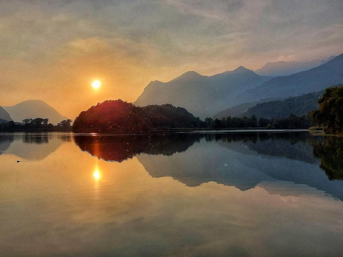 Villaggio Turistico Il Lago Dorato Carlazzo Eksteriør bilde
