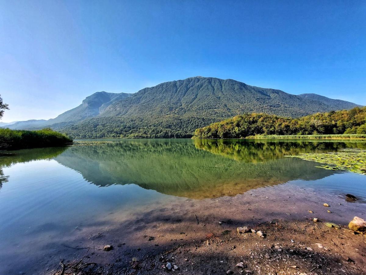 Villaggio Turistico Il Lago Dorato Carlazzo Eksteriør bilde